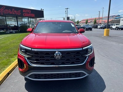 2024 Volkswagen Atlas Cross Sport 2.0T SE w/Technology