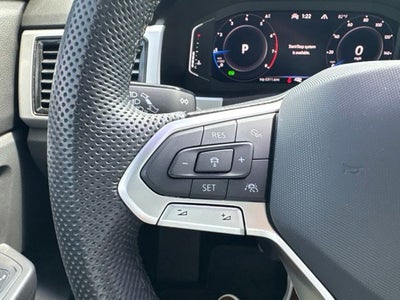 2023 Volkswagen Atlas Cross Sport 3.6L V6 SEL R-Line