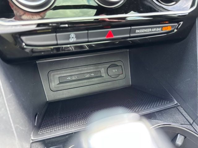 2023 Volkswagen Atlas Cross Sport 3.6L V6 SEL R-Line