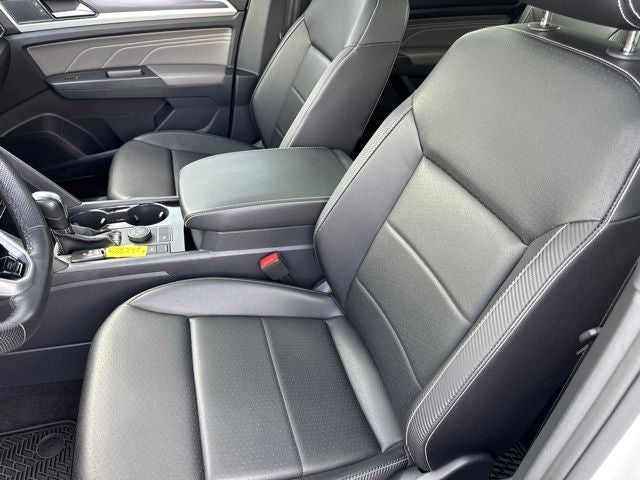 2023 Volkswagen Atlas Cross Sport 3.6L V6 SEL R-Line