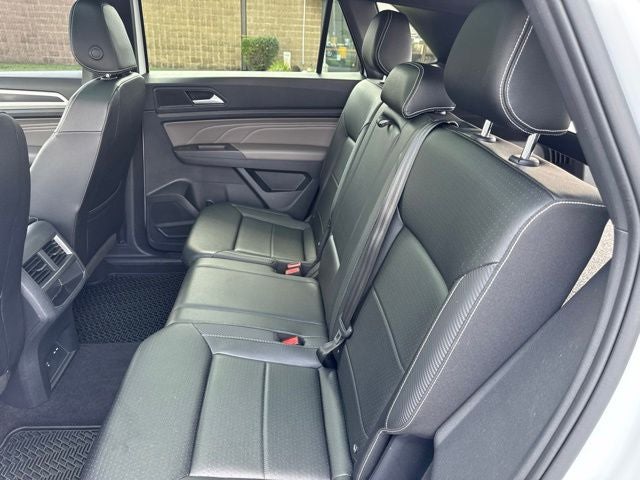 2023 Volkswagen Atlas Cross Sport 3.6L V6 SEL R-Line