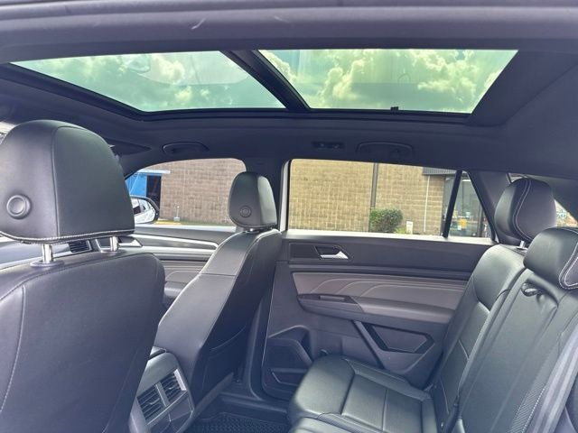2023 Volkswagen Atlas Cross Sport 3.6L V6 SEL R-Line