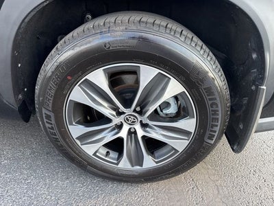 2025 Toyota Highlander XLE
